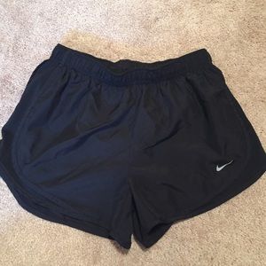 Nike Tempo Running Shorts size L